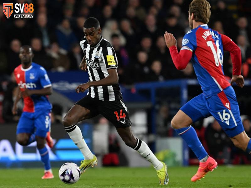 Soi kèo Newcastle vs Crystal Palace