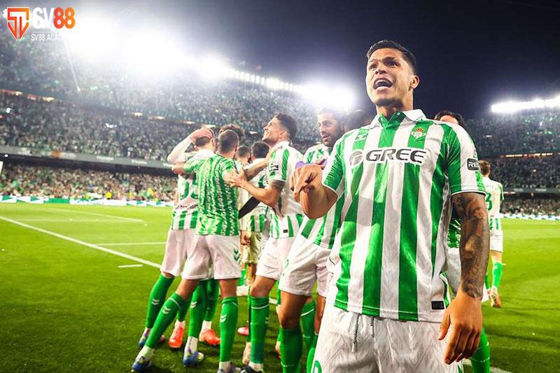 Soi kèo nhà cái Betis vs Jagiellonia Bialystok
