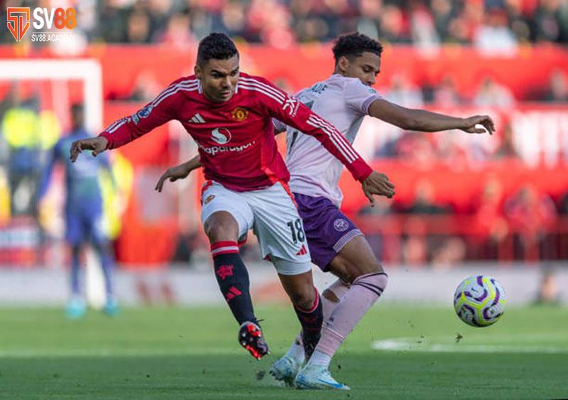 Soi kèo nhà cái trận Brentford vs MU