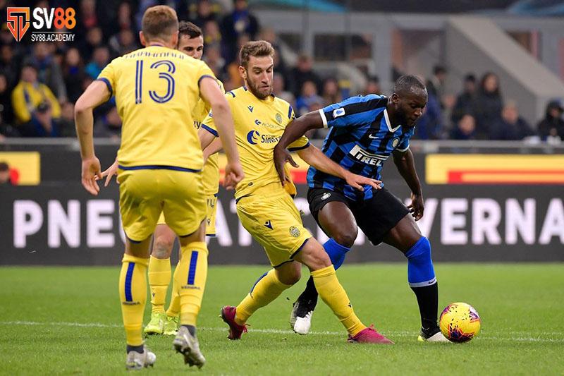 Soi kèo nhà cái trận Inter Milan vs Verona