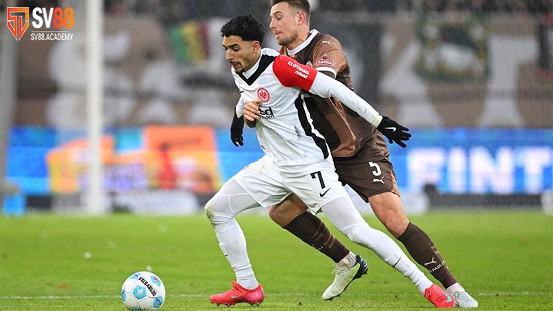 Tình hình lực lượng hai đội Frankfurt vs St. Pauli